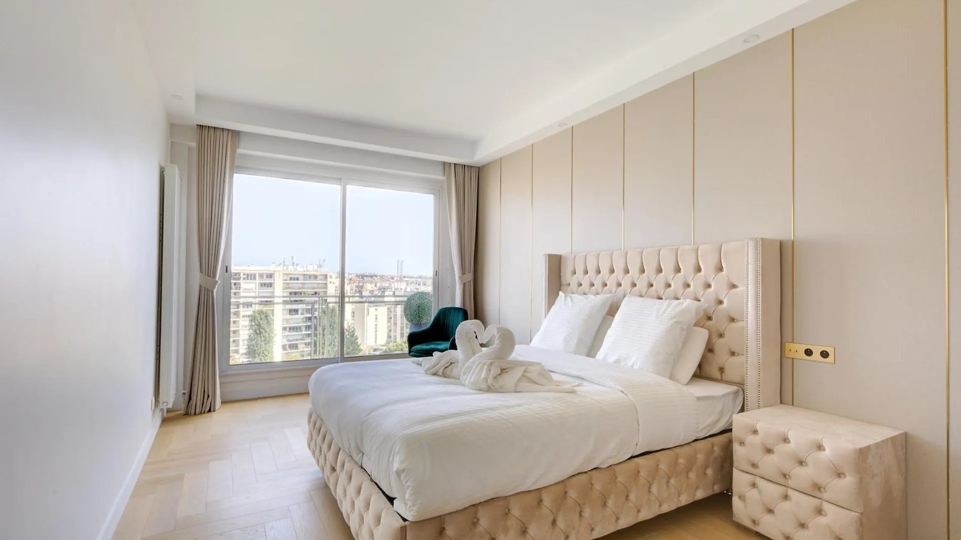 101 Penthouse Royal A Paris Avec Vue Imprenable Sur La Tour Eiffel Apartment 0*,